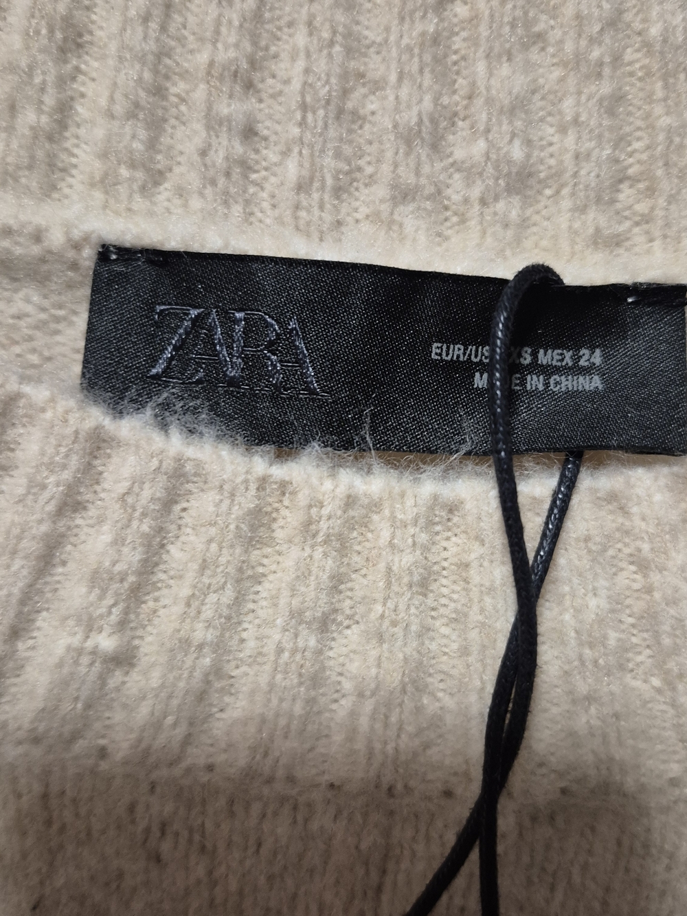 Zara Light Beige Crewneck Knit Sweater - Picture 4 of 6